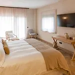Hábitat Cigüeña Negra Hotel 4*