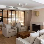 Hábitat Cigüeña Negra Hotel