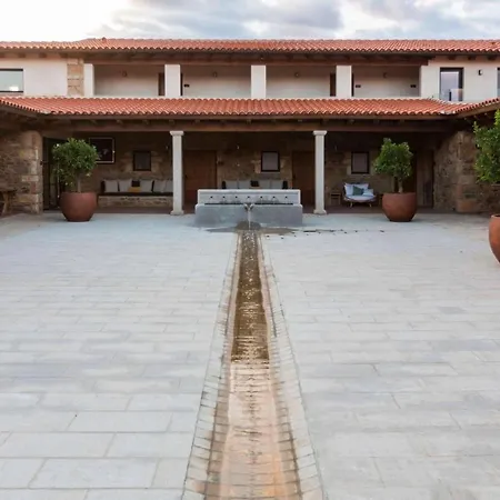 Hotel Hábitat Cigüeña Negra