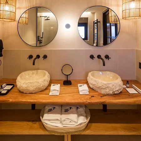 Hábitat Cigüeña Negra 4*