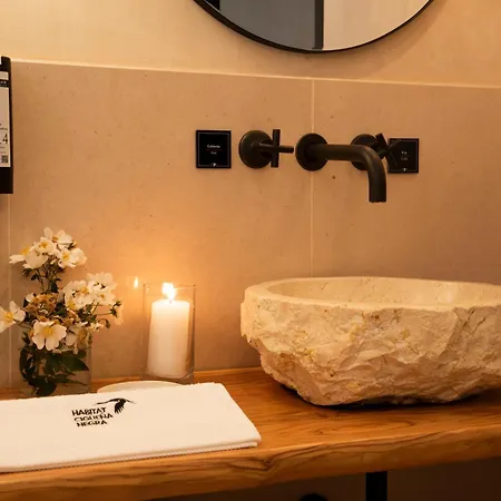 Hábitat Cigüeña Negra Hotel 4*