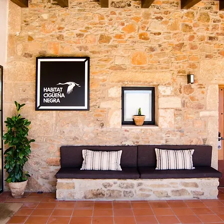 Hábitat Cigüeña Negra Hotel Valverde del Fresno