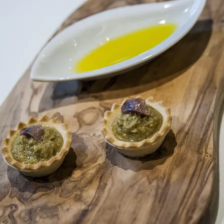 Hábitat Cigüeña Negra Hotel