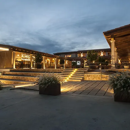 Hotel Hábitat Cigüeña Negra 4*