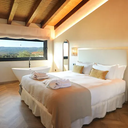 Hotel Hábitat Cigüeña Negra 4*