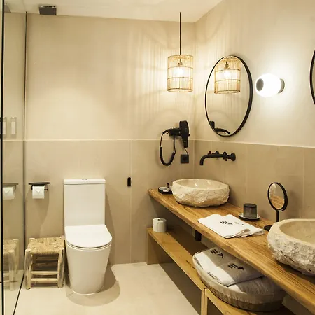 Hotel Hábitat Cigüeña Negra 4*