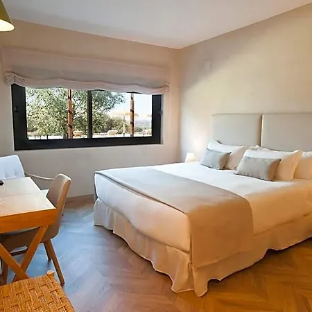 Habitat Cigueena Negra Hotel 4*