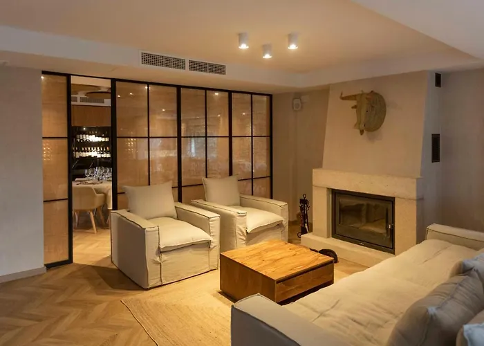 Habitat Cigueena Negra Hotel 4*