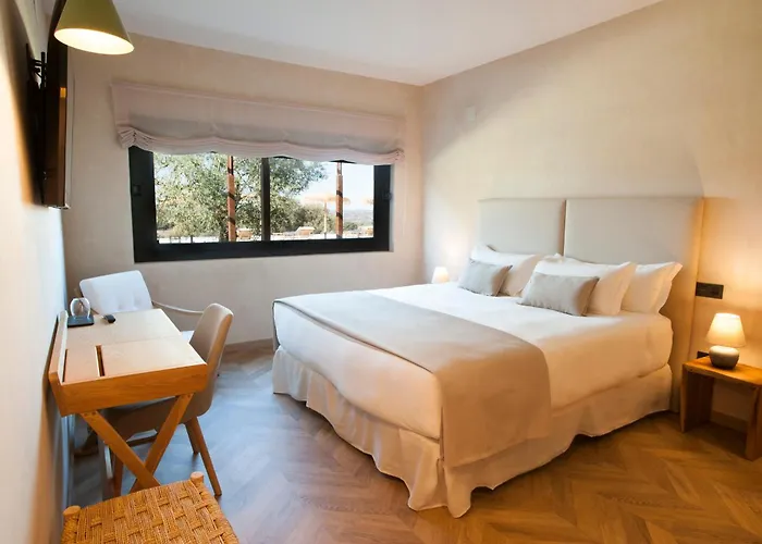 Habitat Cigueena Negra 4*