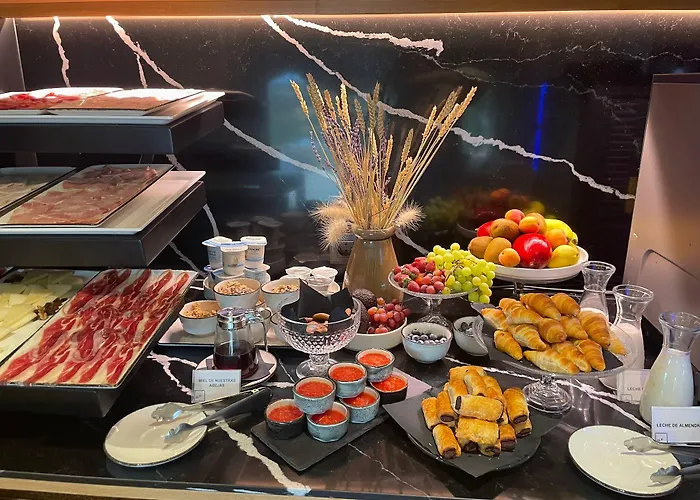 Habitat Cigueena Negra 4*