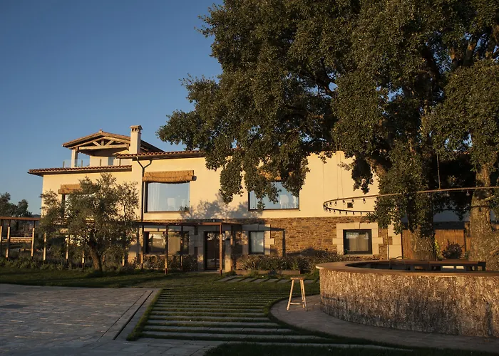 Hábitat Cigüeña Negra Hotel Valverde del Fresno