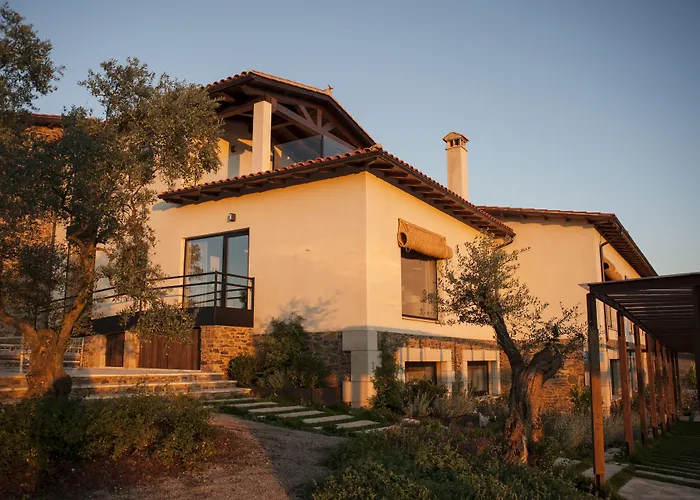 Habitat Cigueena Negra 4*